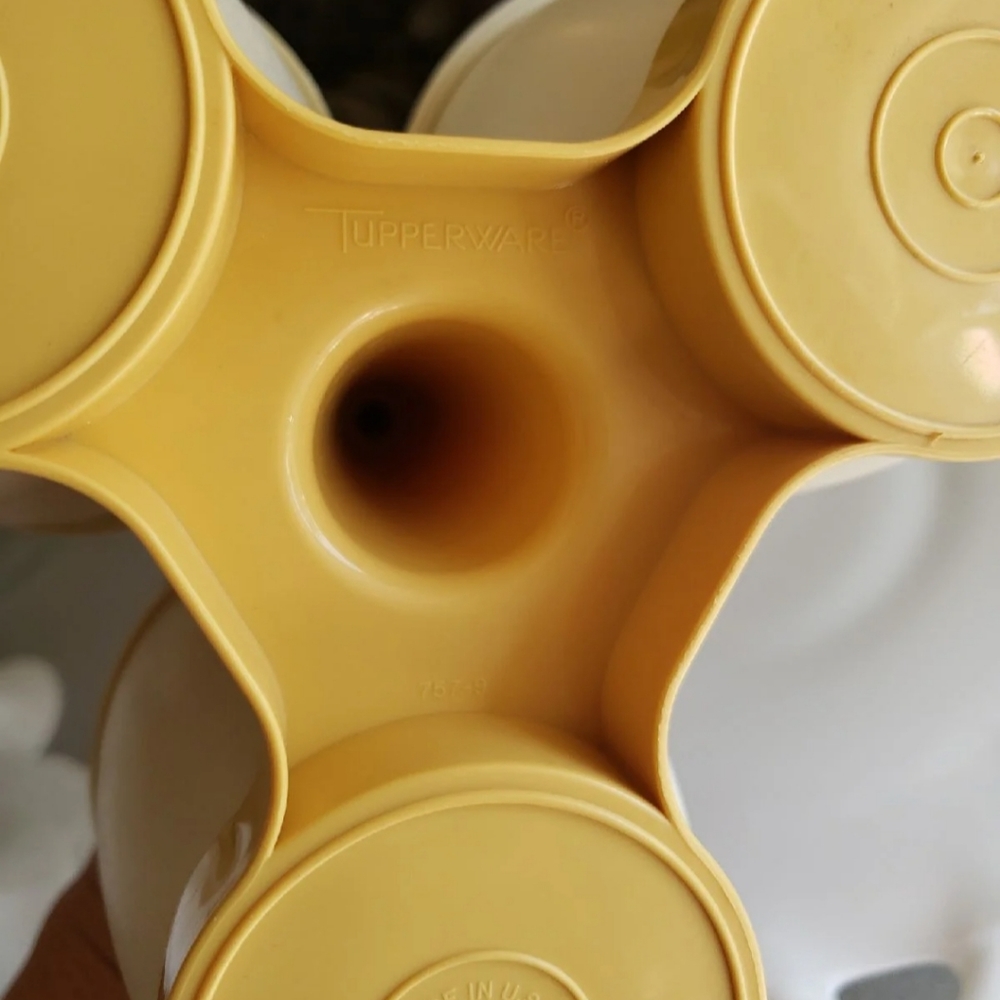 Vtg. Tupperware - Picture 3 of 5
